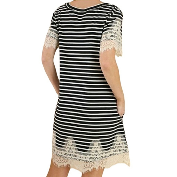 Umgee Black White Stripes Floral Lace Trim Scoopneck Pockets Mini Shift Dress M - Picture 2 of 16